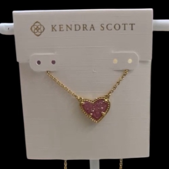 Kendra Scott Ari pink Druzy Heart Gold Pendant Necklace NEW - Picture 4 of 6